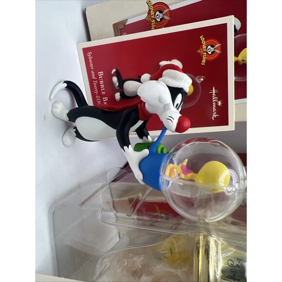 2003 Hallmark Keepsake Looney Tunes Tweety "Jingle All The Way" Bubble Bath - Picture 7 of 11